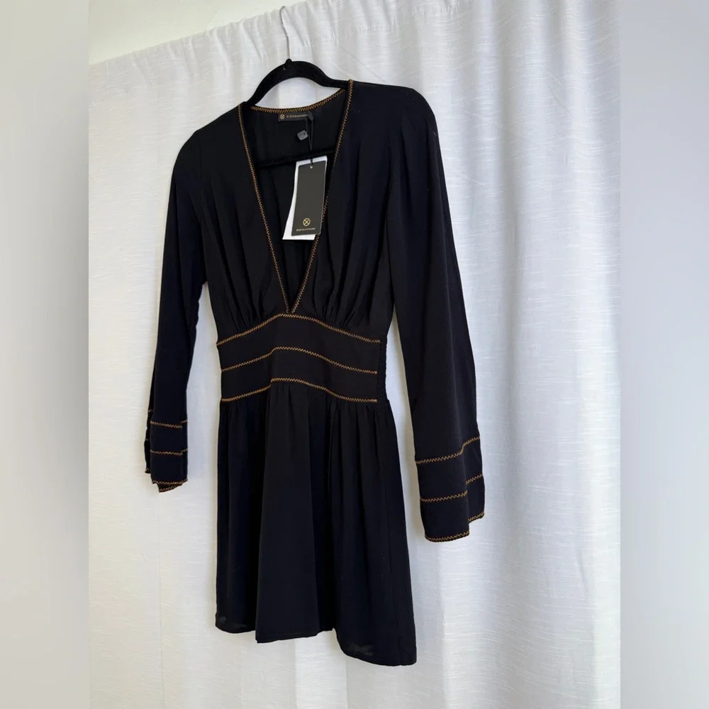 ViX Black Mini Dress Long Sleeve Deep V Waist Detail Resort Luxury NWT Size XS - Picture 8 of 15